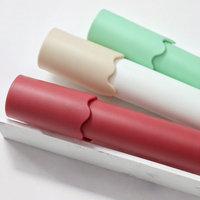 Flacon roll-on en plastique ondulé rechargeable de haute qualité pour crème contour des yeux et huiles essentielles, avec bille roulante et logo personnalisé