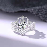 Lunxry mode 925 argent Sterling brillant rond taille brillant diamant princesse couronne Moissanite bague pour les femmes