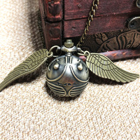 Vente en gros de montre de poche à quartz boule magique dorée rétro boutique avec chaîne collier bijoux accessoires cadeau pour garçons filles