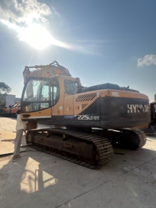 Excavadora de cadenas Hyundai 225LC-9 usada de 25 toneladas, motor original, excavadora hidráulica de segunda mano para construcción y minería. - Product Image 1