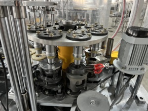 Tốc độ trung bình hoàn toàn tự động Cốc giấy máy PE duy nhất nhà máy máy cắt động cơ thành phần động cơ cốc hiệu quả cao - Product Image 3