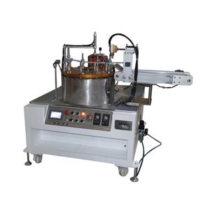 Machine de marquage à chaud pneumatique automatique de haute précision pour le marquage des bouchons de bouteilles, avec fonction d'impression par transfert thermique pour lignes dorées et argentées - Product Image 4