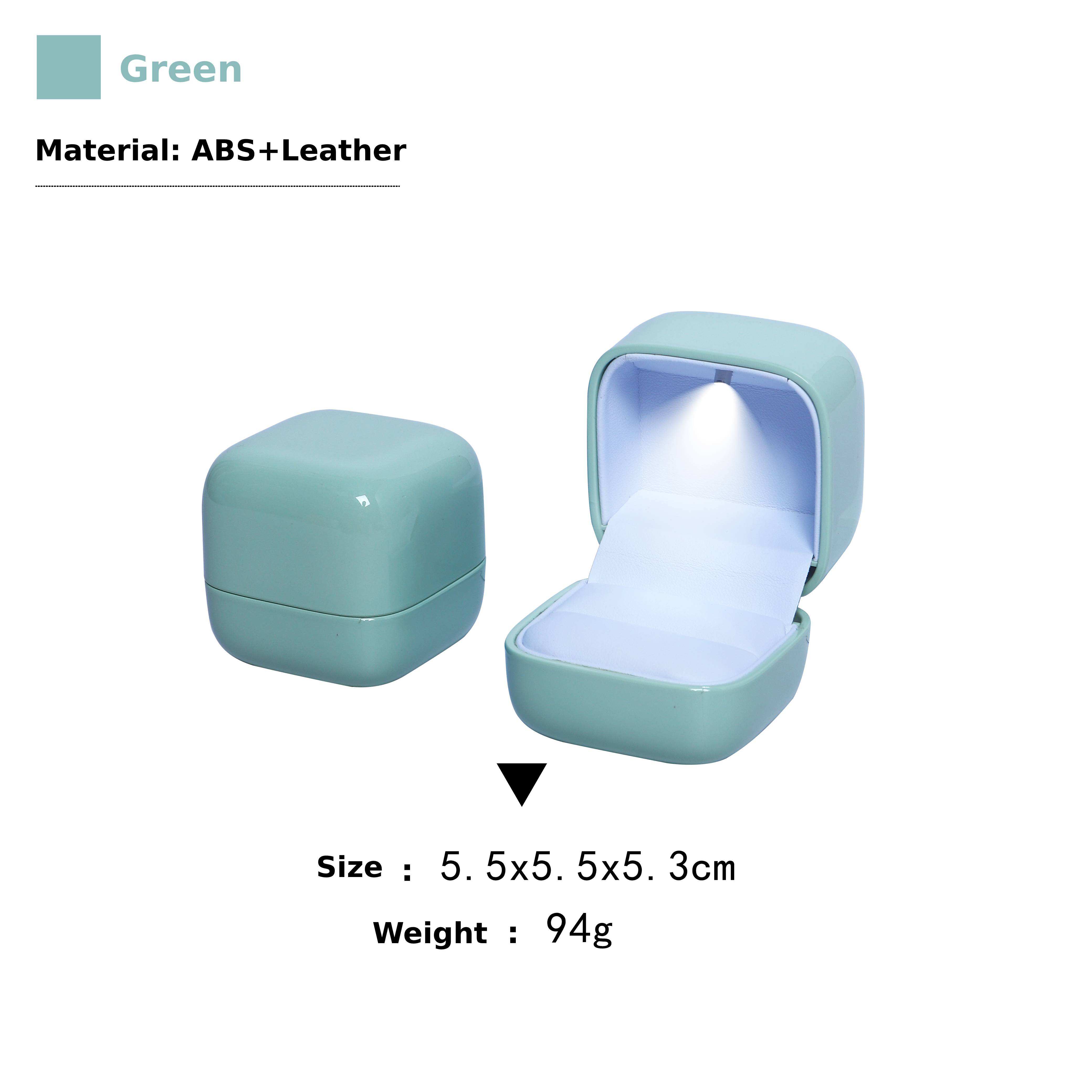 สีเขียว