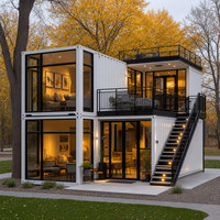 Maison mobile en acier personnalisable avec balcon vitré et escalier extérieur