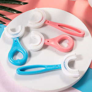 Brosse à Dents Bébé en Silicone en Forme de U YBK en Gros, Emballée Individuellement sous Blister Mignon, OEM - Product Image 5