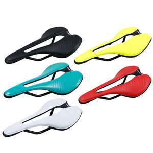 <span class=keywords><strong>Selle</strong></span> <span class=keywords><strong>de</strong></span> vélo <span class=keywords><strong>de</strong></span> course ultralégère EC90, 250x143mm, <span class=keywords><strong>confortable</strong></span>, résistante aux chocs, siège <span class=keywords><strong>de</strong></span> route et <span class=keywords><strong>vtt</strong></span>, coussin <span class=keywords><strong>de</strong></span> cyclisme en cuir PU pour hommes et femmes - Product Image 2