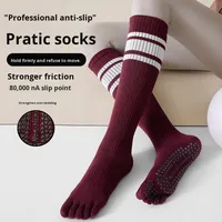 Chaussettes de yoga en coton tricoté à rayures cinq doigts pour femmes, antidérapantes, professionnelles pour la course, la corde à sauter, le fitness, l'aérobic et le cyclisme