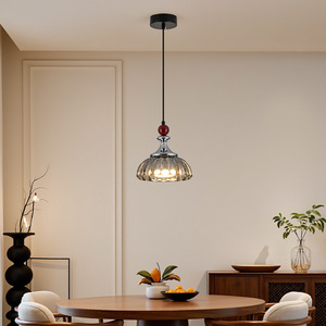 <span class=keywords><strong>Suspension</strong></span> vintage rustique en fer et verre, abat-jour en verre cannelé ambré fumé, idéale pour les coins repas rétro, les comptoirs de café - Product Image 4