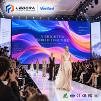 Écran LED de location LEDORA P2.976, garantie 5 ans, HDR10, pour événements d'entreprise, 500x500mm, utilisation intérieure/extérieure, conférences, expositions