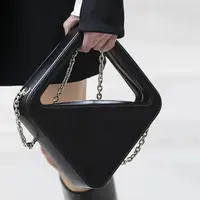 Bolsa de ombro único com cristais, bolsa triangular com alça carteiro e alça de mão