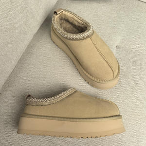 Uggs 2025 Bottes d'Hiver pour <span class=keywords><strong>Femme</strong></span>, <span class=keywords><strong>Style</strong></span> Ethnique, en Pur Cuir de Vachette, Slippers à Semelle Épaisse avec Chaussures Confortables - Product Image 4