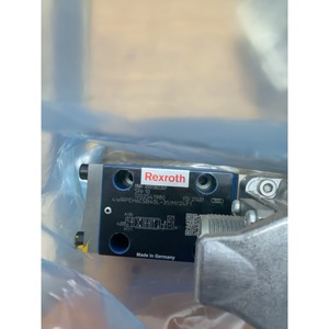 Vanne hydraulique 4WRPEH 6 C5B40L-3X Équipement d'automatisation industrielle - Product Image 3