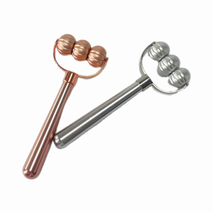 Rouleau de massage anti-âge en métal pour soins du visage - Product Image 3