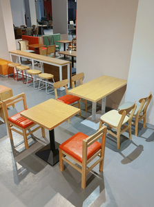 Juego de Mesa y Sillas de Madera Maciza Estilo Coreano con Estructura Metálica para Restaurantes de Comida Rápida, Tiendas de Aperitivos y Fideos, <span class=keywords><strong>Lanzhou</strong></span> Lamian Mala Tang - Product Image 3