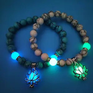 Bracelet en pierre naturelle turquoise Yoga guérison lueur lumineuse dans le noir Bracelet Lotus perles breloque Bracelet prière bouddhisme