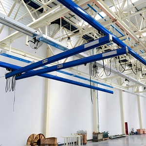 Grúa Puente Suspendida de 1 y 2 Toneladas con Sistema de Riel Flexible para Manipulación de Materiales Ligeros - Product Image 1