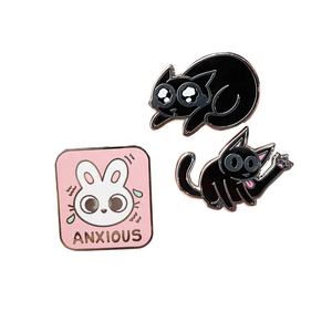 เข็มกลัดเคลือบลายการ์ตูนอนิเมะสำหรับติดหมวก เสื้อผ้า  แบบขายส่งไม่มีขั้นต่ำ  สามารถสั่งทำได้  วัสดุโลหะสีทอง  แฟชั่นตกแต่ง - Product Image 6