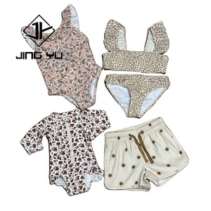 Traje de Baño Infantil Hawaiano 2025, Personalizado, Ecológico, de Poliéster, Pantalones Cortos para Niños, Estampado con Volantes - Product Image 1