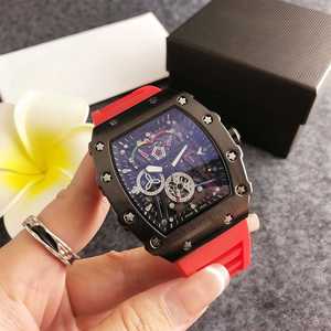 Montre tonneau à double courbure, non mécanique, montre tonneau vintage pour homme, avec bracelet en silicone vintage, montre de sport - Product Image 3