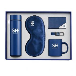 Ensemble cadeau d'entreprise de luxe promotionnel 5 en 1 avec logo personnalisé, comprenant une thermos, un masque pour les yeux, un porte-cartes, un porte-clés et une tasse, pour la reconnaissance des clients - Product Image 4