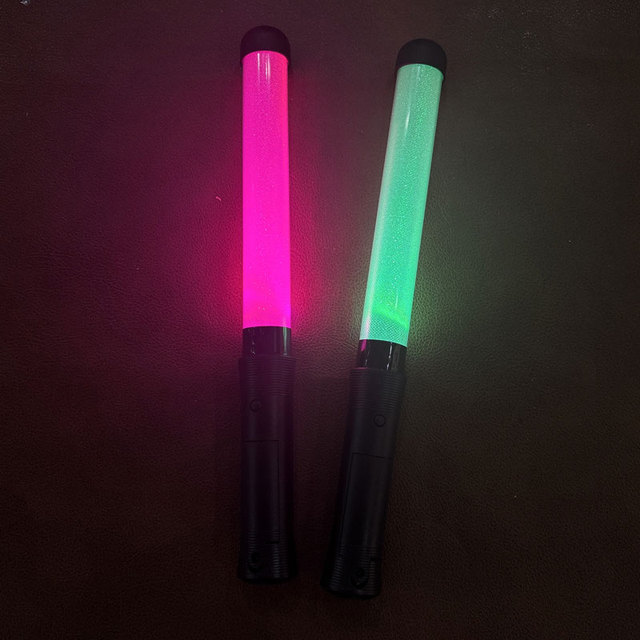 Singing Concerts 2025 Gifts and Gadgets Handheld Concert Stick up Light With 15 LED Colors for Evening Events