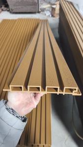 Revêtement mural extérieur flexible, imperméable et ignifuge en WPC avec composite bois-plastique pour la décoration extérieure des maisons - Product Image 4