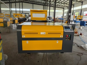 Machine de découpe laser CO2 90*60cm de haute qualité, refroidie par eau, petite, haute vitesse, pour le bois et le papier, avec rail - Product Image 4