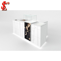 Solution Complète de Mobilier de Luxe Blanc pour Bijouterie : Agencement de Boutique, Vitrine, Comptoir, Niche Murale, Armoire LED