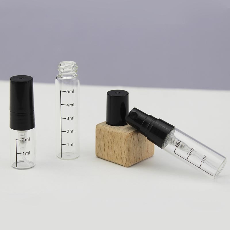 Transparent glass bottle + black smooth sprayer
