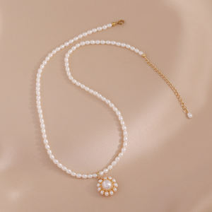 Collar de Perlas de Arroz Pequeñas Chapado en Oro de 14k con Colgante de Perla 1479 - Product Image 4