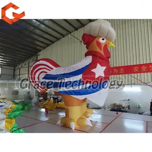 Modello gonfiabile del fumetto del gallo del pollo della mascotte del gallo con il Logo per la decorazione di pubblicità