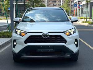 Toyota RAV4 2.0L CVT SUV Usado 2023 – Edición Platino 20 Aniversario, SUV Japonés Espacioso para Exportación - Product Image 2