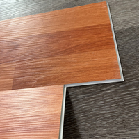 Günstiger Stein-Teppich Holzoptik 4mm 5mm 6mm PVC Kommerzieller Wasserdichter Luxus-Klick-Verbindungsdielen-Kunststoff-SPC-Bodenbelag