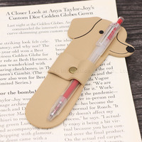 Marque-page en cuir PU en forme de chien, adorable et portable, avec étui pour stylo, idéal pour les amateurs de livres - Vente en gros