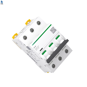 Disjoncteur miniature thermomagnétique Acti9 A9f77340w, tripolaire, capacité de coupure 10 kA, 40 A, 240 V CA, 72 V CC, série - Product Image 1