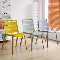 Chaise de mariage économique et simple, chaise de salle à manger d'extérieur, chaise de jardin en plastique, chaise Beam