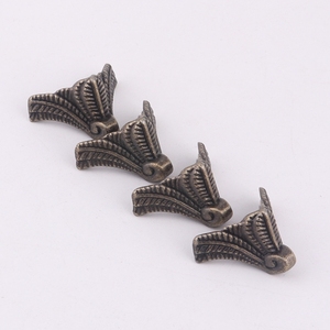 木制首饰盒用金属小脚护角 - Product Image 2