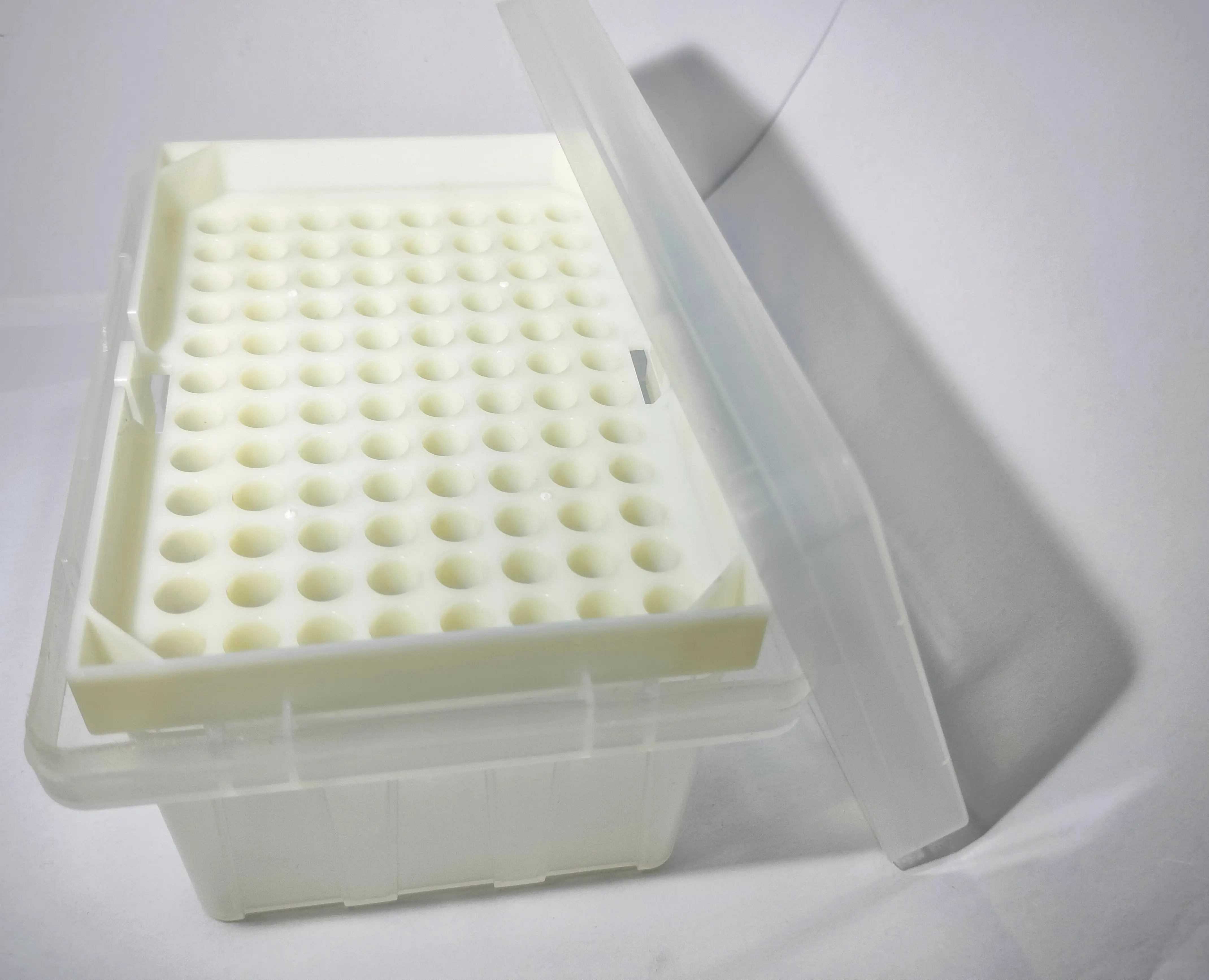 फैक्टरी अनुकूलित प्लास्टिक 96-होल पिपेट टिप भंडारण बॉक्स