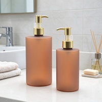 Bouteilles en plastique HDPE mates à épaules plates, pompe à lotion dorée, contenants vides de 300 ml et 500 ml pour shampoing et gel douche