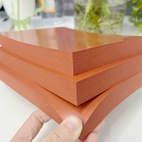Feuille de mousse d'isolation en caoutchouc de silicone éponge à cellules fermées à faible densité personnalisée