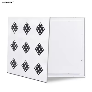 Panel de Luz LED de 40W, 5000K Luz Diurna, IP20, Cuerpo de Aluminio, Diseño Moderno para Iluminación de Oficinas y Edificios - Product Image 1