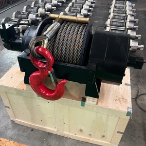Treuil hydraulique robuste pour remorquage et récupération de camions, 11000/15000/20000/22000/30000/33000/35000/40000 lb (8/10/13/15/20/25/30 tonnes) - Product Image 1