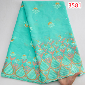 Tissu en dentelle <span class=keywords><strong>de</strong></span> coton africain avec broderie <span class=keywords><strong>de</strong></span> pierres et motifs floraux 2023, 5 yards, tissu en dentelle <span class=keywords><strong>suisse</strong></span> pour robes <span class=keywords><strong>de</strong></span> soirée femme, à coudre 3281 - Product Image 3