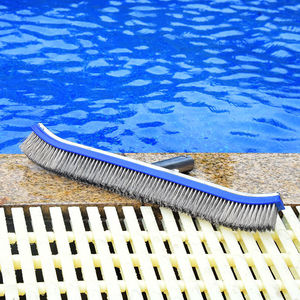 Cepillo <span class=keywords><strong>de</strong></span> Limpieza para Piscinas <span class=keywords><strong>de</strong></span> 18 Pulgadas con Mango <span class=keywords><strong>de</strong></span> Aluminio Pulido y Vinilo Resistente - Product Image 2