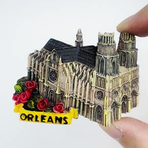 Imán Personalizado de la Serie Lugares Emblemáticos de la Ciudad para la Oficina de Conveniones de Orleón, Regalo Corporativo de Turismo del Valle de la Loira - Product Image 1