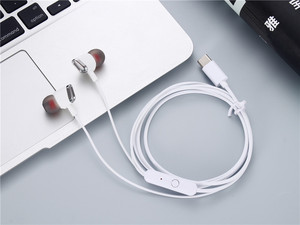 Basse stéréo sport <span class=keywords><strong>casque</strong></span> Type c CY-C08 musique <span class=keywords><strong>casque</strong></span> dans l'oreille jeu écouteurs Microphone filaire écouteurs <span class=keywords><strong>pour</strong></span> iPhone Samsung - Product Image 4