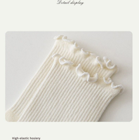 Chaussettes à volants brodées personnalisées Douces et respirantes en coton pour femmes Chaussettes à volants pour adultes Chaussettes en tricot décontractées Style mignon