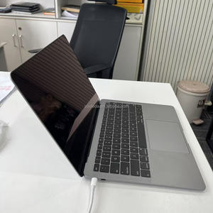 Ordinateur portable professionnel d'occasion M A-c NoteBook Air 2018 2019 A1932 Intel I5 13,3 pouces léger et portable avec caméra, prise EU déverrouillée - Product Image 2