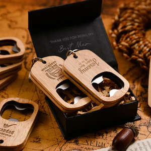 فتاحةزجاجة خشبية مخصصة لرفقاء العريس الزفاف هدية أفضل هدية عمل من فتاحةسلسلة مفاتيح خشبية - Product Image 1