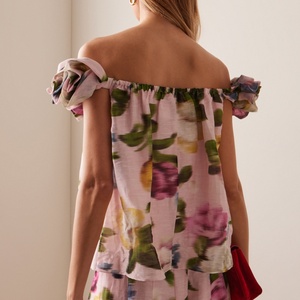 2027 <span class=keywords><strong>Blouse</strong></span> Femme Été Décontractée <span class=keywords><strong>pour</strong></span> les Vacances, à Volants Floraux 3D, Épaules Dénudées, Imprimé Grandes Fleurs Aquarelle, Dos Élastique Froncé - Product Image 3